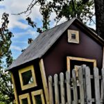 domek z drewna dla dzieci