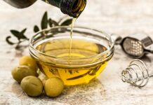 Jaką oliwa z oliwek do sałatek?